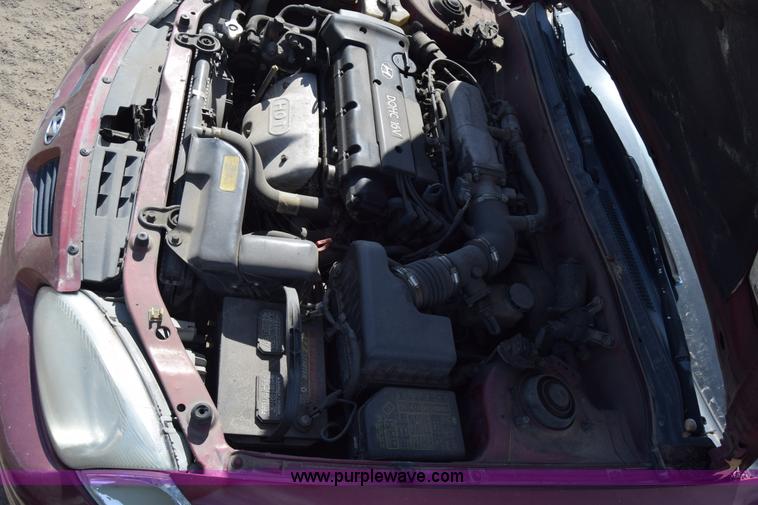 image for item K8715 1999 Hyundai Elantra
