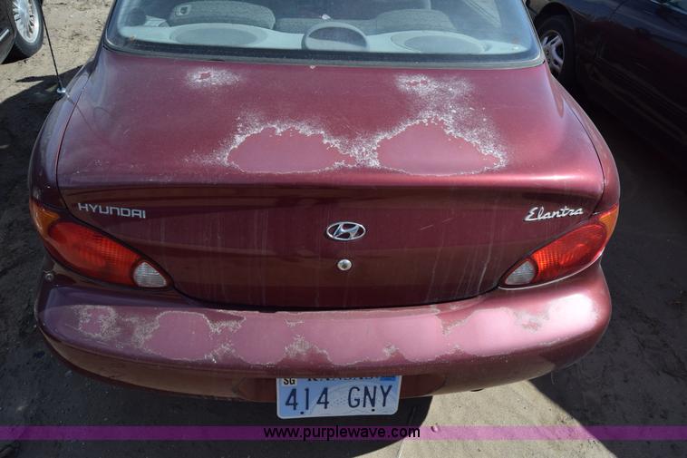 image for item K8715 1999 Hyundai Elantra