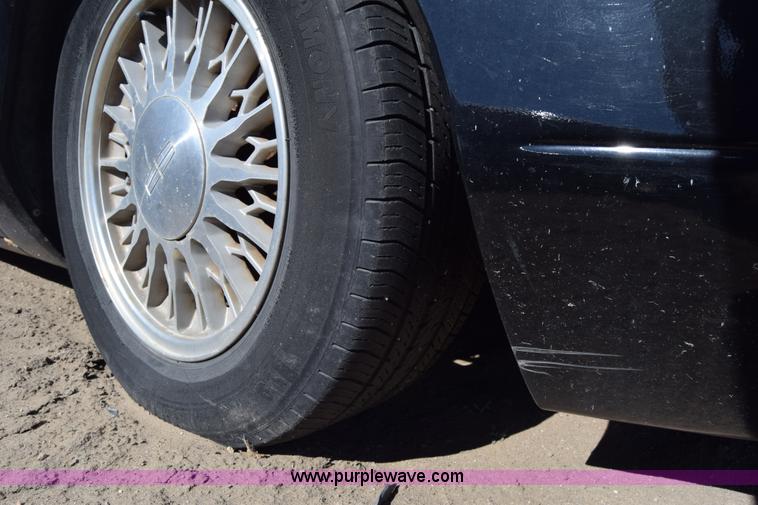 image for item K8716 1998 Lincoln Mark VIII