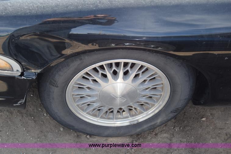 image for item K8716 1998 Lincoln Mark VIII