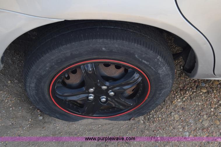 image for item K8717 2003 Dodge Neon