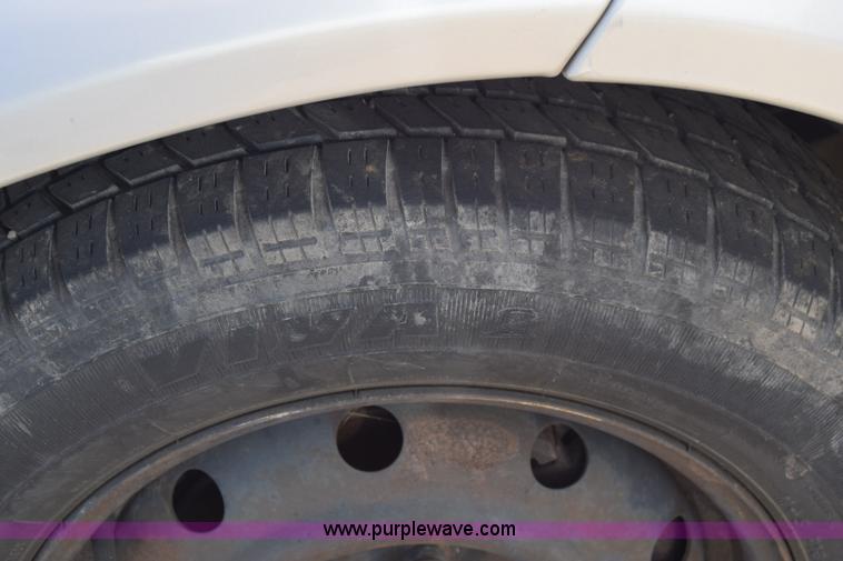 image for item K8717 2003 Dodge Neon