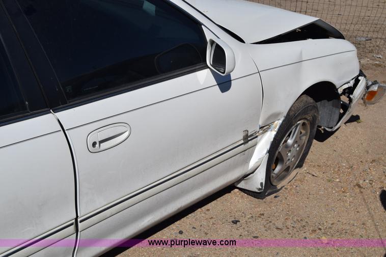 image for item K8718 1999 Toyota Avalon