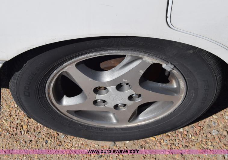 image for item K8718 1999 Toyota Avalon