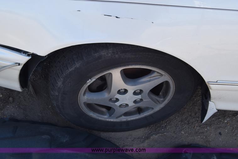 image for item K8718 1999 Toyota Avalon