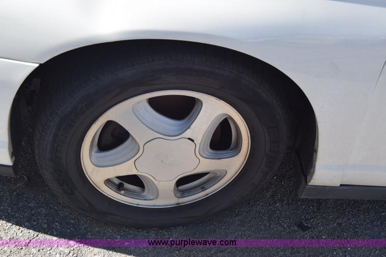 image for item K8723 2005 Chevrolet Monte Carlo