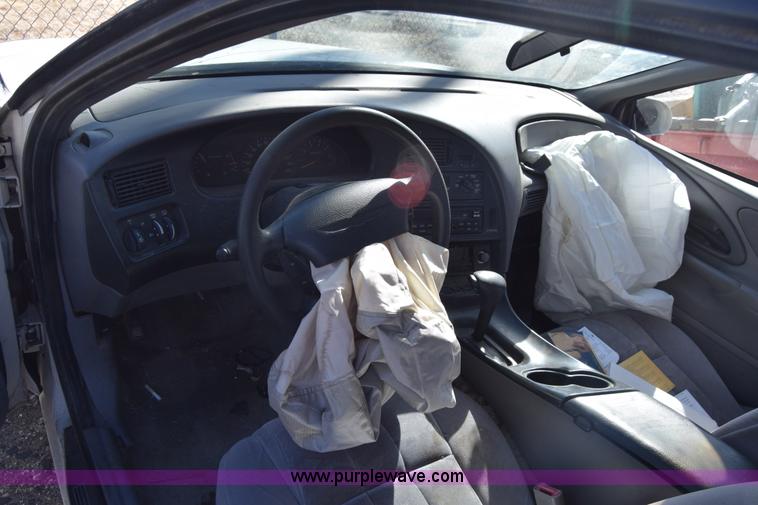 image for item K8730 1997 Ford Thunderbird