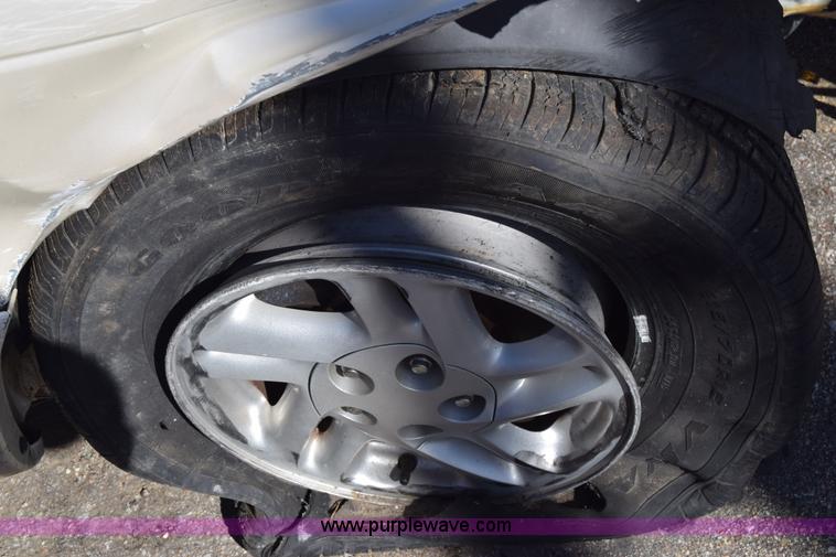 image for item K8730 1997 Ford Thunderbird