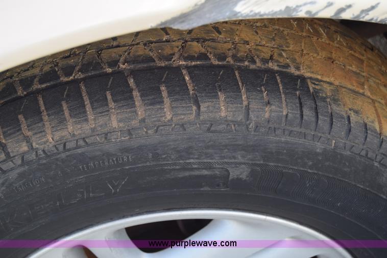 image for item K8730 1997 Ford Thunderbird