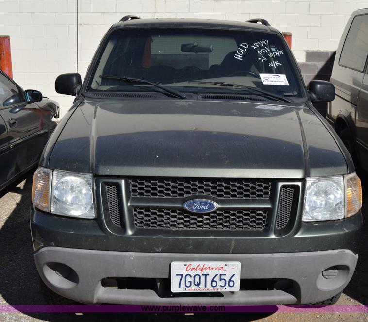 image for item K8731 2001 Ford Explorer Sport SUV