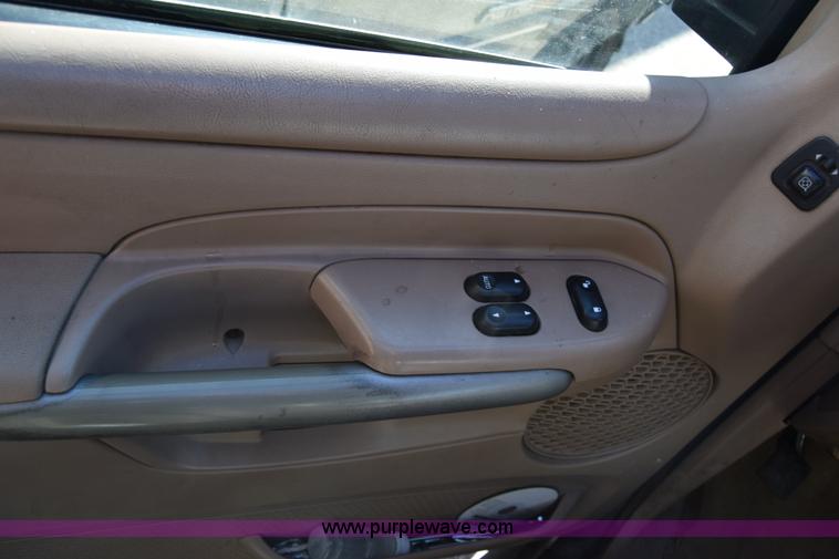 image for item K8731 2001 Ford Explorer Sport SUV