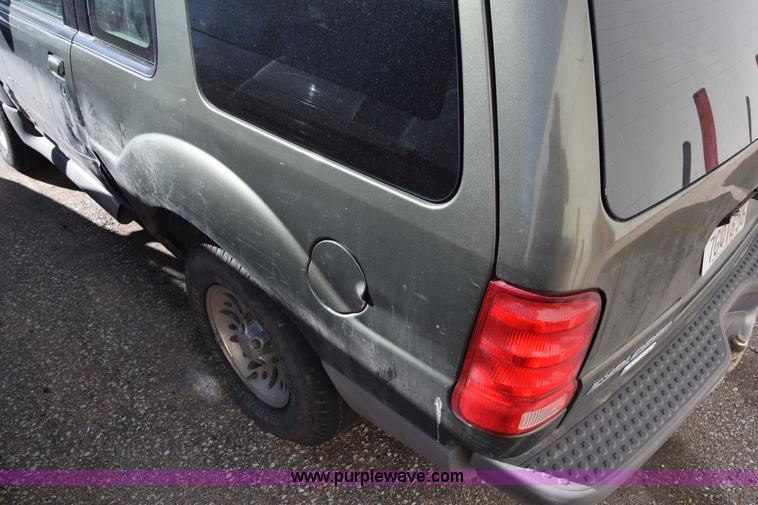 image for item K8731 2001 Ford Explorer Sport SUV