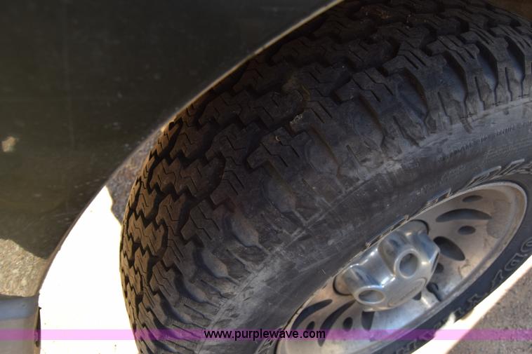 image for item K8731 2001 Ford Explorer Sport SUV