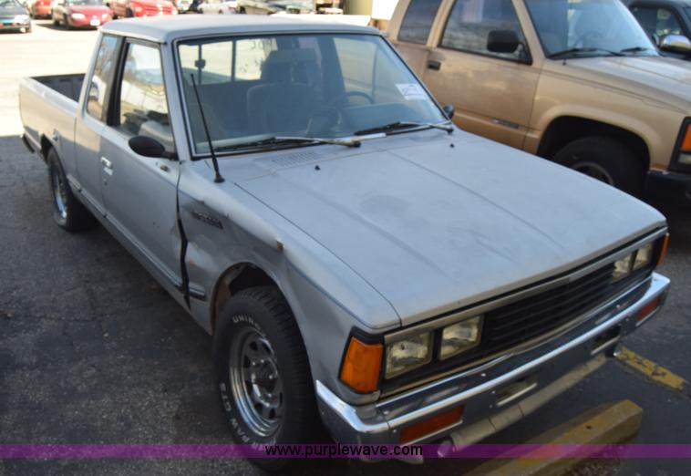 image for item K8732 1984 Nissan Pickup