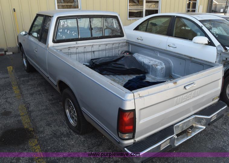 image for item K8732 1984 Nissan Pickup