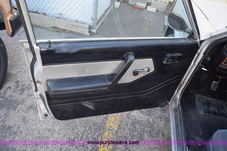 image for item K8732 1984 Nissan Pickup