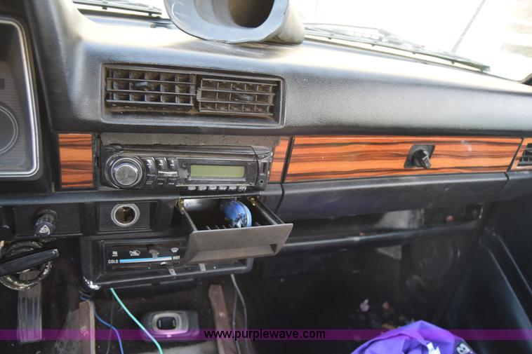 image for item K8732 1984 Nissan Pickup