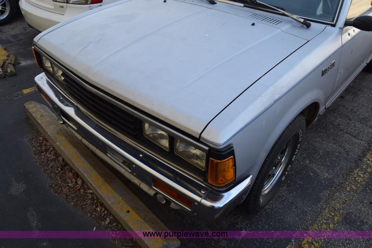 image for item K8732 1984 Nissan Pickup