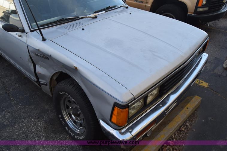 image for item K8732 1984 Nissan Pickup