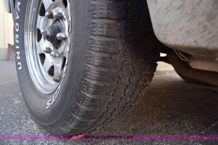 image for item K8732 1984 Nissan Pickup