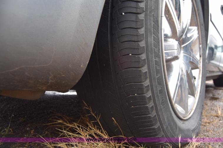 image for item L1197 2007 Chrysler 300 Touring