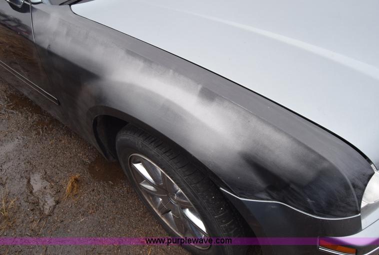 image for item L1197 2007 Chrysler 300 Touring