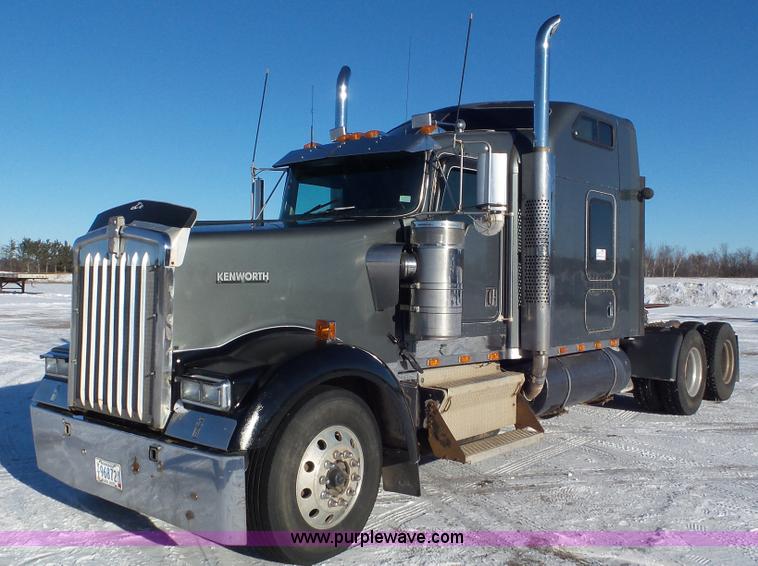 image for item K4503 1999 Kenworth W900L semi truck