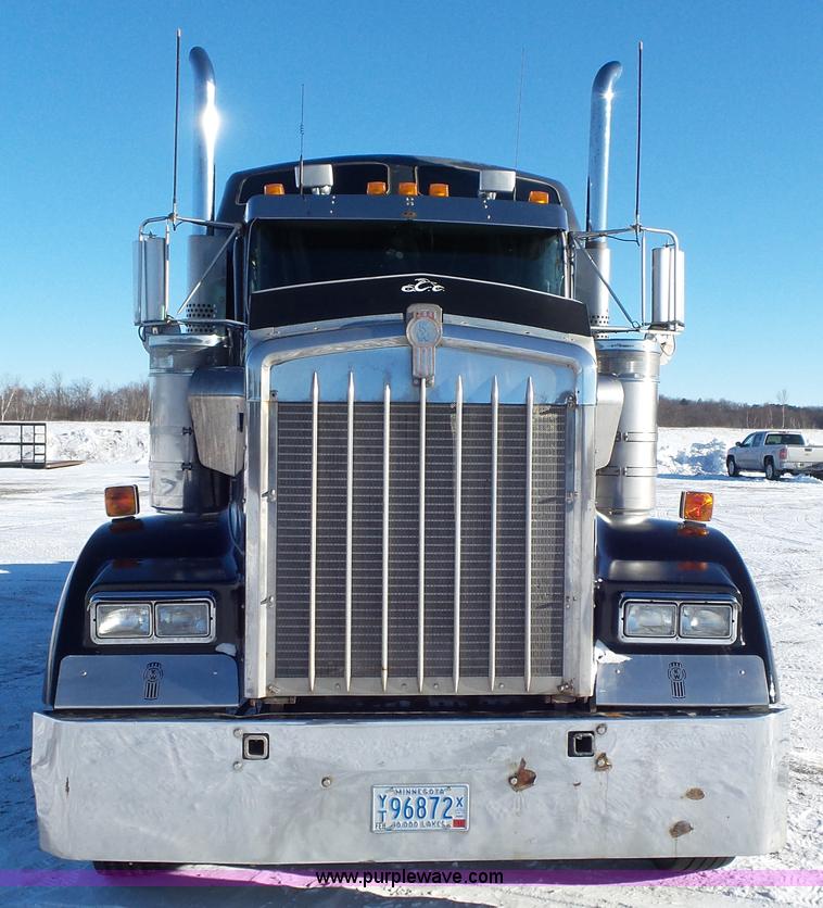 image for item K4503 1999 Kenworth W900L semi truck