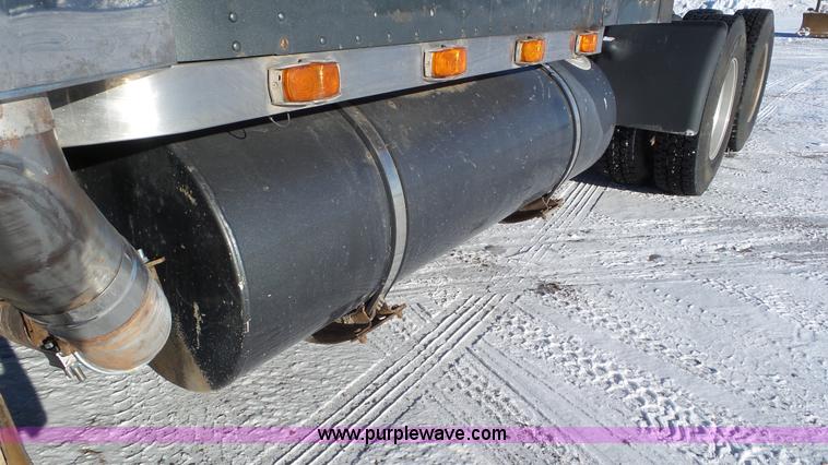 image for item K4503 1999 Kenworth W900L semi truck