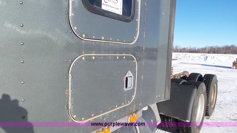 image for item K4503 1999 Kenworth W900L semi truck