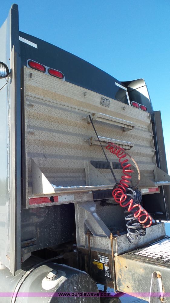 image for item K4503 1999 Kenworth W900L semi truck