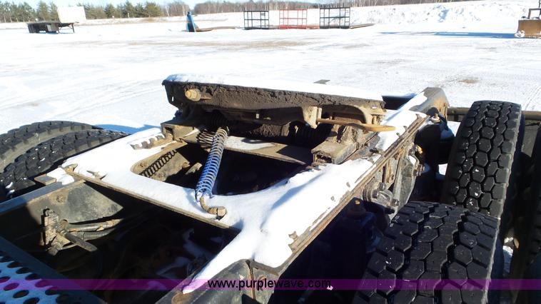 image for item K4503 1999 Kenworth W900L semi truck