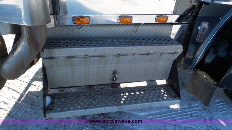 image for item K4503 1999 Kenworth W900L semi truck