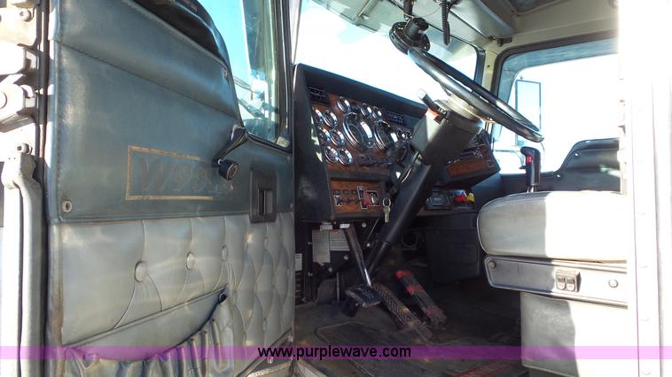 image for item K4503 1999 Kenworth W900L semi truck