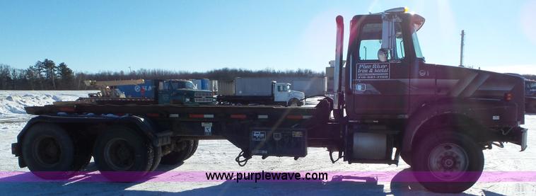 image for item K4505 1991 Volvo WG cable rolloff truck
