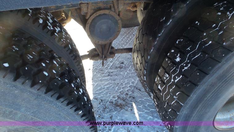 image for item K4505 1991 Volvo WG cable rolloff truck