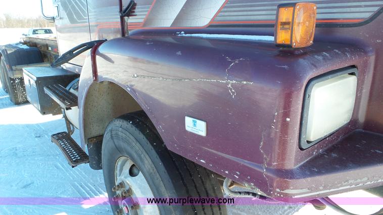 image for item K4505 1991 Volvo WG cable rolloff truck