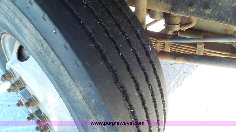 image for item K4505 1991 Volvo WG cable rolloff truck