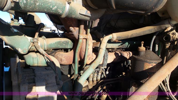 image for item K4505 1991 Volvo WG cable rolloff truck