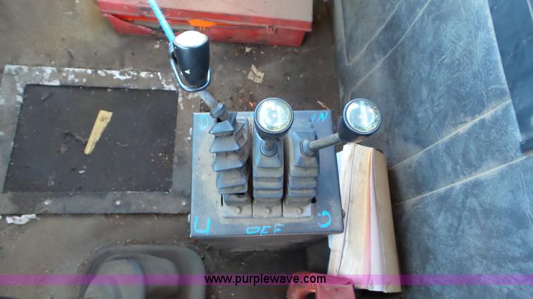 image for item K4505 1991 Volvo WG cable rolloff truck