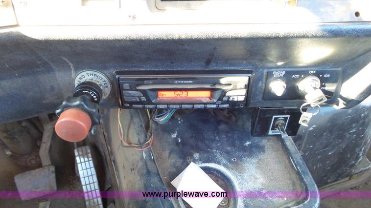 image for item K4505 1991 Volvo WG cable rolloff truck