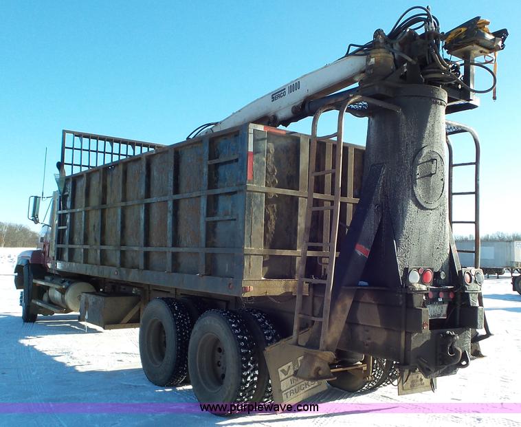 image for item K4506 1999 Mack CL713 grapple truck