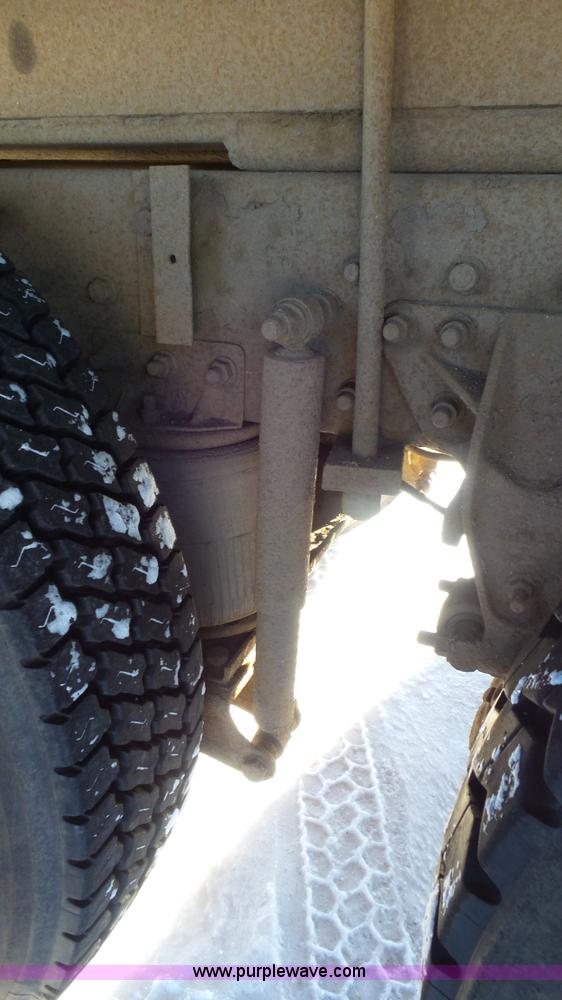 image for item K4506 1999 Mack CL713 grapple truck