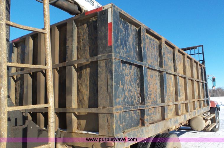 image for item K4506 1999 Mack CL713 grapple truck