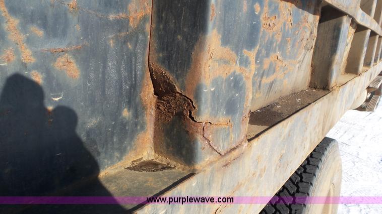 image for item K4506 1999 Mack CL713 grapple truck