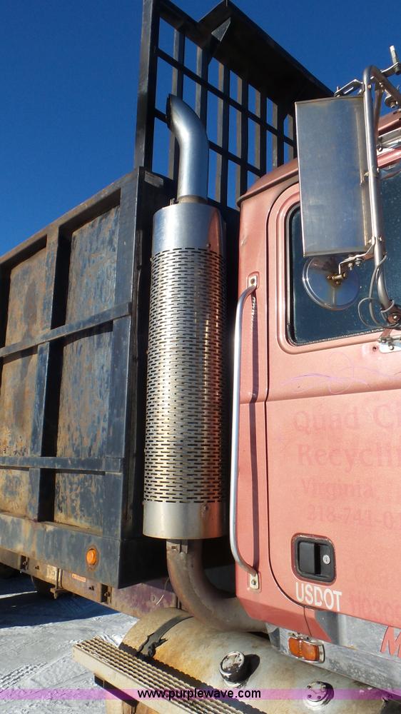 image for item K4506 1999 Mack CL713 grapple truck