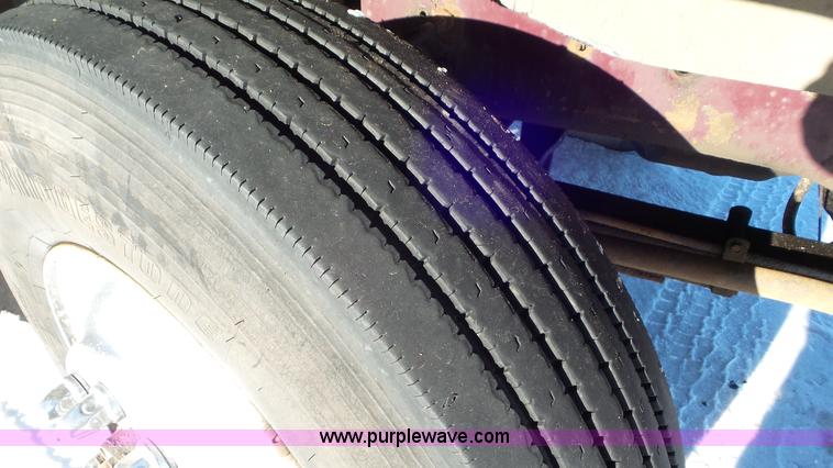 image for item K4506 1999 Mack CL713 grapple truck