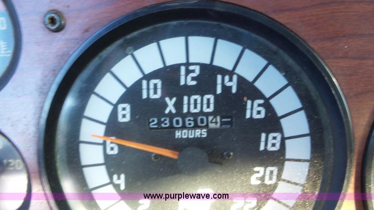 image for item K4506 1999 Mack CL713 grapple truck