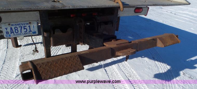 image for item K4507 1997 International 4700 rollback truck