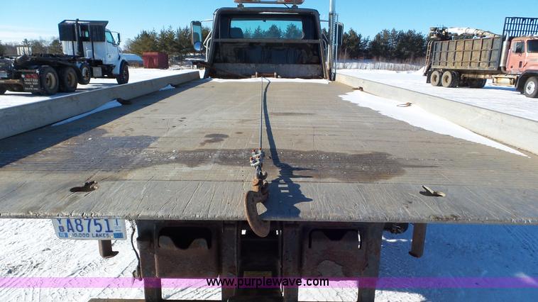 image for item K4507 1997 International 4700 rollback truck